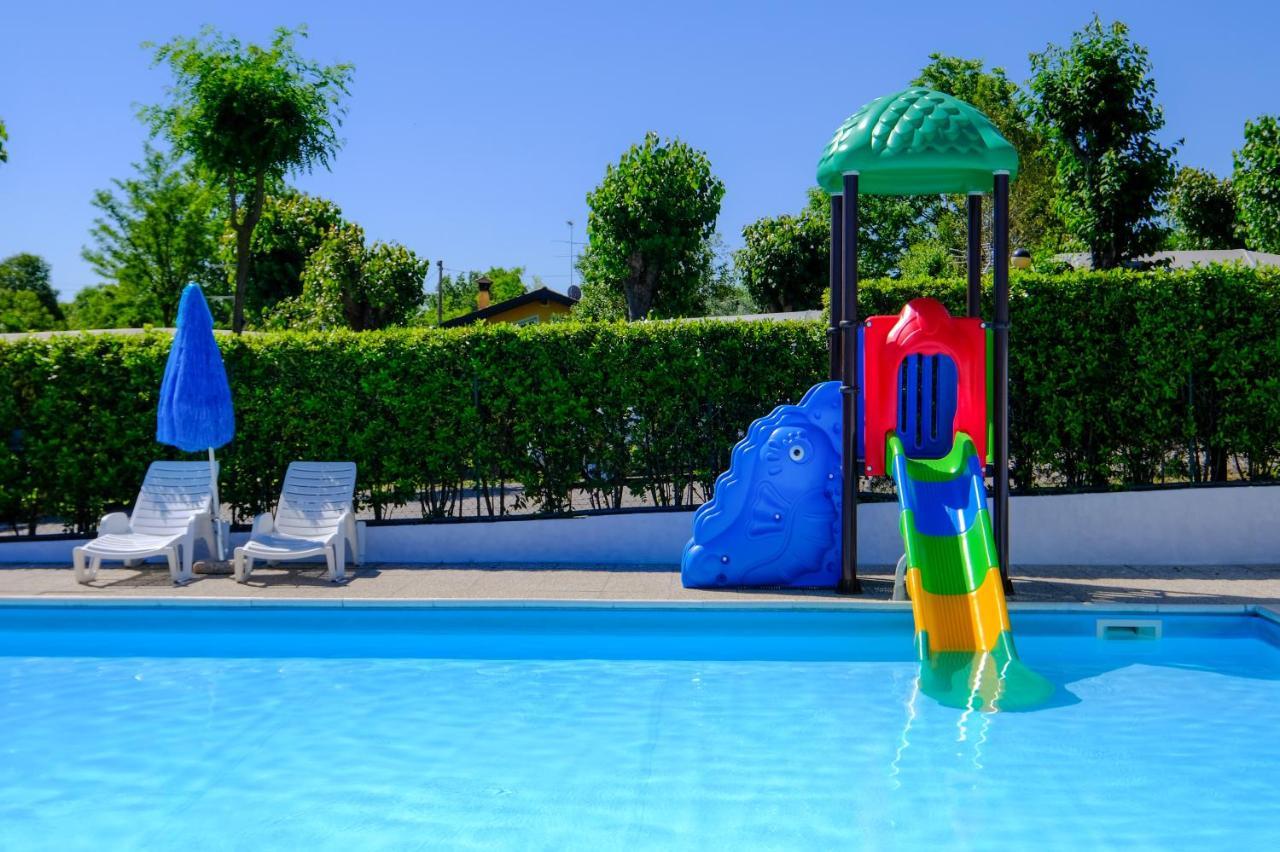 Campeggio Trevisago Iris Park Moniga del Garda 외부 사진
