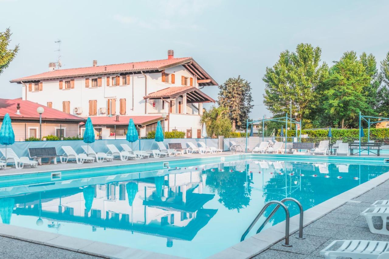 Campeggio Trevisago Iris Park Moniga del Garda 외부 사진