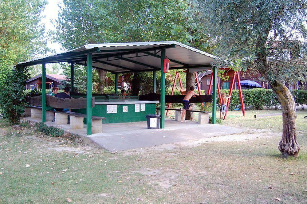 Campeggio Trevisago Iris Park Moniga del Garda 외부 사진